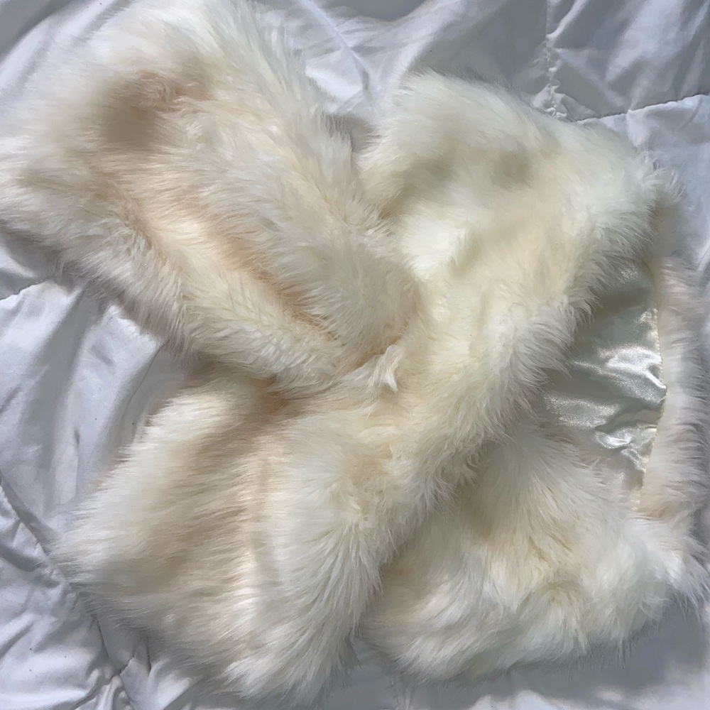 White Faux Fur Scarf